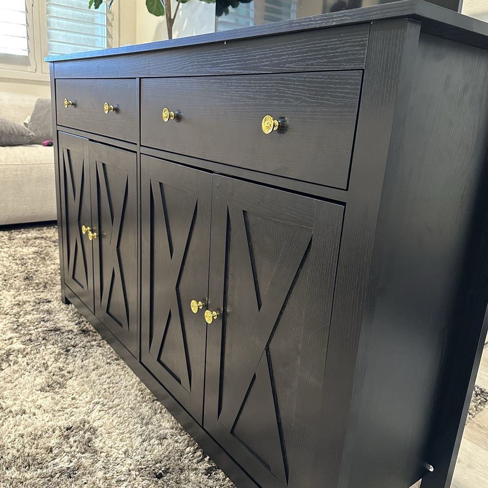 Broad Vision Construction - The chest in its final assembly. Everything is perfect! - Handyman Near Me