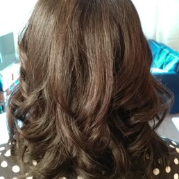 Jennifer styled my hair.