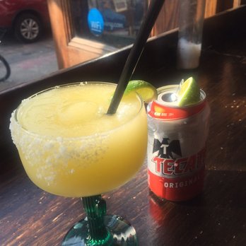 Vera Cruz - Happy hour drinks, $4 Tecate & $8 margaritas - Mexican Near Me - Brooklyn, New York