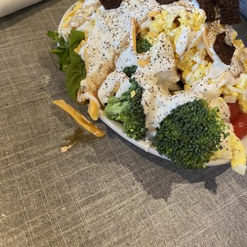 Ruby Tuesday - Loaded salad - American Near Me - Alcoa, Tennessee