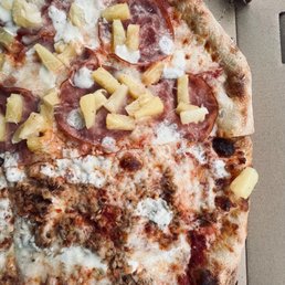 Half Hawaiian, half sausage