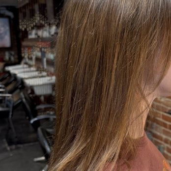trim. Hair Salon - Hair Color - Barbers Near Me - Venice, California trim. Hair Salon - Hair Color - Barbers Near Me - Venice, California