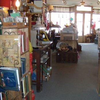 Words & Images The Train Place - Antiques Near Me - Metamora, Indiana Words & Images The Train Place - Antiques Near Me - Metamora, Indiana