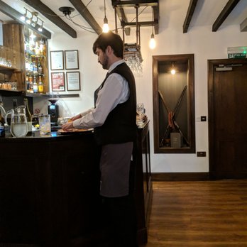 Edinbane Lodge - Seafood Near Me - Edinbane, HLD
