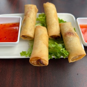 Nine And Night Thai Cuisine - Splendid spring rolls - Thai Near Me - Buffalo, New York