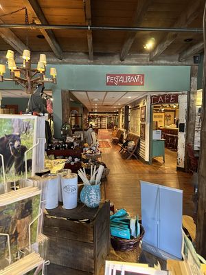 The Common Man Inn & Spa by null