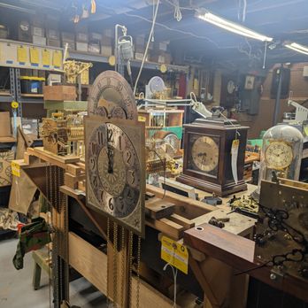 Time Travelers - A look into Time travelers inner workings. The craftsmanship and intricacies is unreal. - Clock Repair Near Me - Niskayuna, New York Time Travelers - A look into Time travelers inner workings. The craftsmanship and intricacies is unreal. - Clock Repair Near Me - Niskayuna, New York