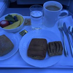 ITA Airways - Breakfast on flight to Italy - to renew our 35 wedding vows.