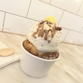 La Churreria - Toasted coconut ice cream sundae - Sandwiches Near Me - New York, New York