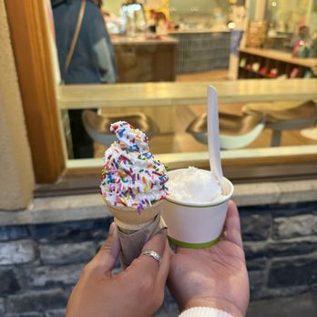 The Scoop Banff - Ice Cream & Frozen Yogurt Near Me - Banff, Alberta The Scoop Banff - Ice Cream & Frozen Yogurt Near Me - Banff, Alberta