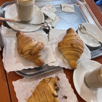Il Pappagallo - Juice Bars & Smoothies Near Me - Rome, RM