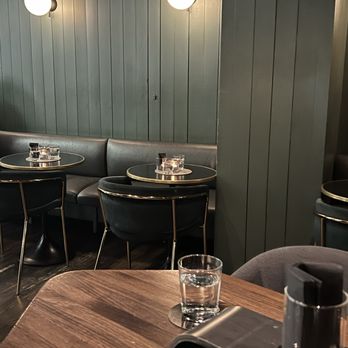 Sips Drinkery House - Cocktail Bars Near Me - Barcelona, B