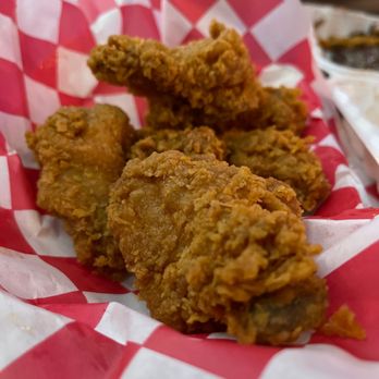 bb.q Chicken Catonsville - Chicken Wings Near Me - Catonsville, Maryland