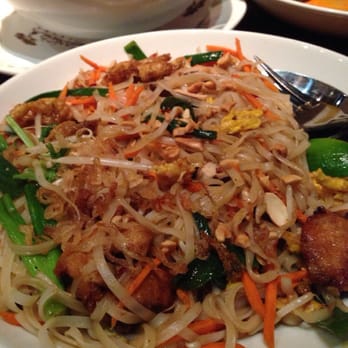 P.F. Chang's - Chicken pad thai - Chinese Near Me - Riverside, California P.F. Chang's - Chicken pad thai - Chinese Near Me - Riverside, California