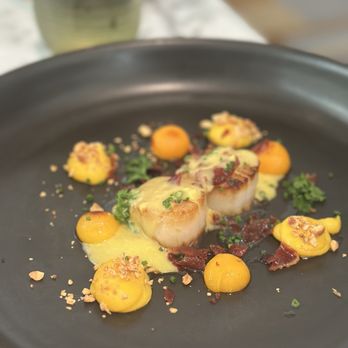 Covey Grill - Scallops - New American Near Me - Carmel, California