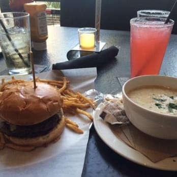 Yard House - Black truffle cheeseburger and clam chowder - New American Near Me - Riverside, California