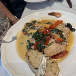 Pollo Rosso Verde Chicken