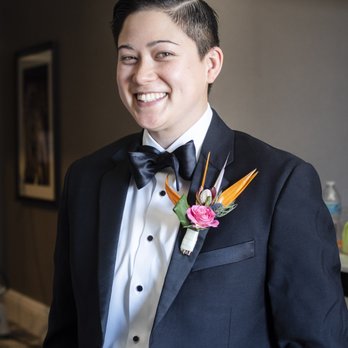 Laurel and Vine - PC: Mad and Moonly Photography - Floral Designers Near Me