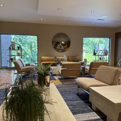 Wood & Myers Oral & Maxillofacial Surgery - Upstairs waiting room.