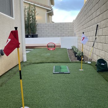 Kathy’s Landscaping - a backyard putting area with artificial turf - Landscaping Near Me - Newhall, California Kathy’s Landscaping - a backyard putting area with artificial turf - Landscaping Near Me - Newhall, California
