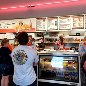 Tom Wahl's Avon - Burgers Near Me - Avon, New York