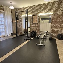 Rezalution Fitness - Training Floor