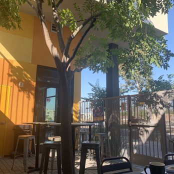 The Mental Bar - Peaceful Outdoor seating - Coffee & Tea Near Me - San Diego, California The Mental Bar - Peaceful Outdoor seating - Coffee & Tea Near Me - San Diego, California