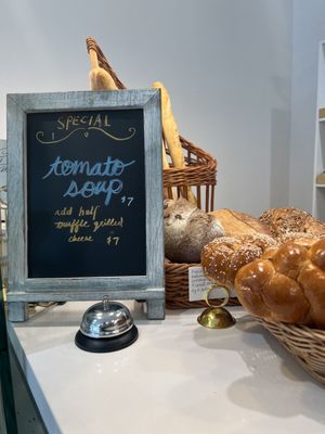 Ludivine Paris Bakery by null