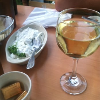 Giuseppe's Ristorante - Yogurt and garlic dip and stone cellar Chardonnay. DELICIOUS! - Persian/Iranian Near Me - Upland, California
