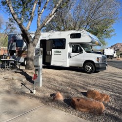 Cruise America - 30 ft large rv