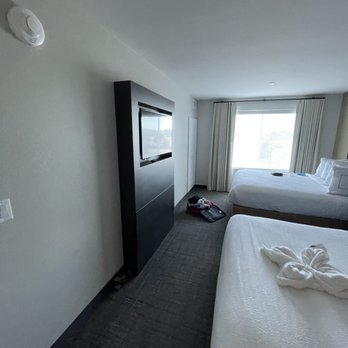 Residence Inn Livermore - TV in bedroom two queen beds - Hotels Near Me - Livermore, California Residence Inn Livermore - TV in bedroom two queen beds - Hotels Near Me - Livermore, California