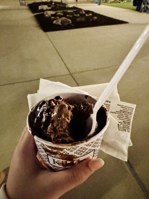 Kilwins Ice Cream - Chocolate - Fudge by null