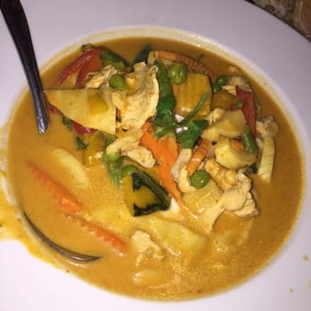 Mai Thai - Red chicken curry. SO GOOD. - Thai Near Me - Benicia, California Mai Thai - Red chicken curry. SO GOOD. - Thai Near Me - Benicia, California