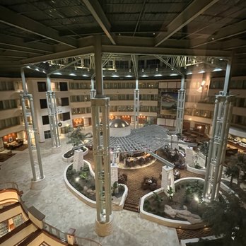 Hilton Austin Airport - Hotels Near Me - Austin, Texas