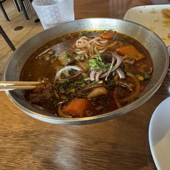 Ribs and Broth Moiliili - Beef stew pho - Vietnamese Near Me - Honolulu, Hawaii Ribs and Broth Moiliili - Beef stew pho - Vietnamese Near Me - Honolulu, Hawaii