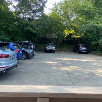 Good Kitchen + Market - Small rear parking area - Coffee & Tea Near Me - Marietta, Georgia