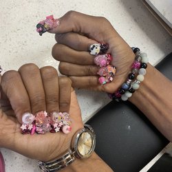 Hollywood Nails