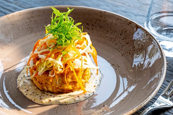 The Crossvines by null