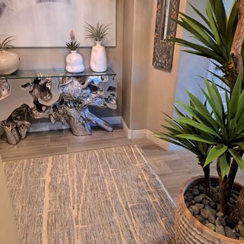AGORA Fine Rugs - Front entry foyer. - Rugs Near Me - Scottsdale, Arizona AGORA Fine Rugs - Front entry foyer. - Rugs Near Me - Scottsdale, Arizona