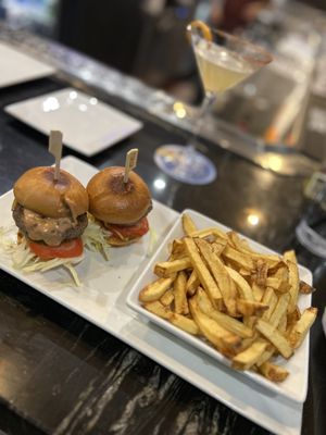 Scotty's Restaurant & Lounge by null