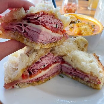 Dalla Tavola Zenari - Italian Near Me - Edmonton, Alberta