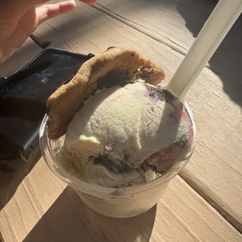 MYTH Legendary Kitchen - Banana, Oreos, strawberry & Tahitian vanilla gelato with a warm chocolate chip cookie - Greek Near Me - Kihei, Hawaii MYTH Legendary Kitchen - Banana, Oreos, strawberry & Tahitian vanilla gelato with a warm chocolate chip cookie - Greek Near Me - Kihei, Hawaii