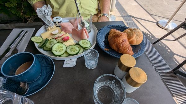 Haus des Meeres (House of the Sea) by null