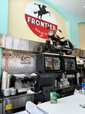 Lori's Diner by null