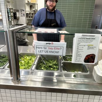 sweetgreen - Healthy Salads, Wraps, and Bowls - Service with a smile - Salad Near Me - Denver, Colorado sweetgreen - Healthy Salads, Wraps, and Bowls - Service with a smile - Salad Near Me - Denver, Colorado