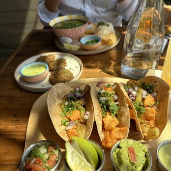 The Ginger Mule - The cauliflower Al pastor tacos - again, the seasoning and preparation is perfect! Had that real Al pastor flavor profile without the pork. - Vegan Near Me - Houston, Texas The Ginger Mule - The cauliflower Al pastor tacos - again, the seasoning and preparation is perfect! Had that real Al pastor flavor profile without the pork. - Vegan Near Me - Houston, Texas