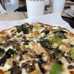 Sacramento Pizza Company - Truffle Chicken pizza +bell peppers +basil