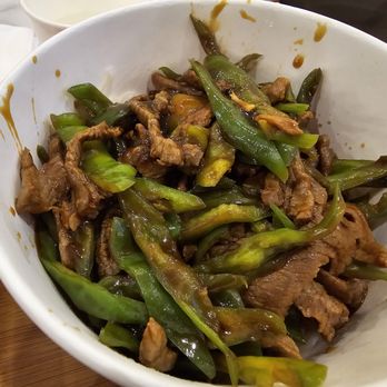 Nan Xiang Express - Shredded Beef & Pepper Noodles (Dry) - $14.95 as of 9/2024 - Shanghainese Near Me - Boston, Massachusetts