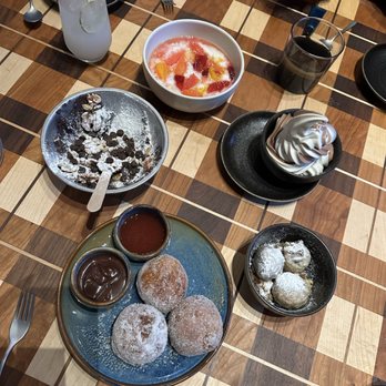 Twelvemonth - Soft serve, deep fried cookie dough, coconut rice pudding, brownie batter and malasadas. - Vegan Near Me - Burlingame, California Twelvemonth - Soft serve, deep fried cookie dough, coconut rice pudding, brownie batter and malasadas. - Vegan Near Me - Burlingame, California