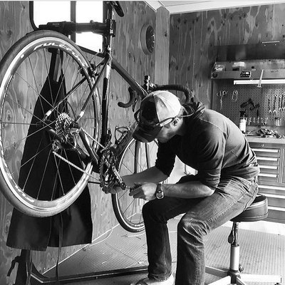 Bike Repairs - Pick-up and delivery included, Certified mechanics, State of the art mobile shop! Bike Repairs - Pick-up and delivery included, Certified mechanics, State of the art mobile shop!